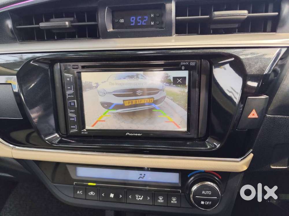 Toyota Corolla Altis 2016
