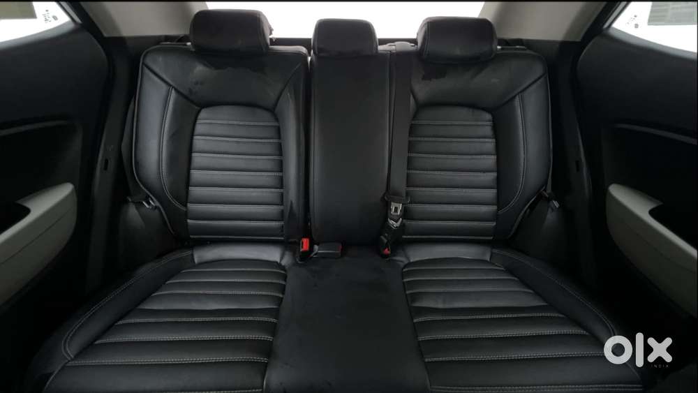 Hyundai Venue 1.0 S (o) Turbo Dct, 2023, Petrol