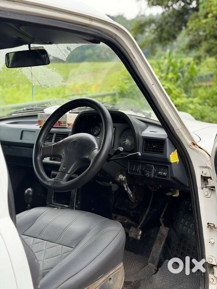 Ambassador Classic 2003 Car