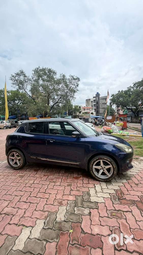 Maruti Suzuki Swift Petrol 2023