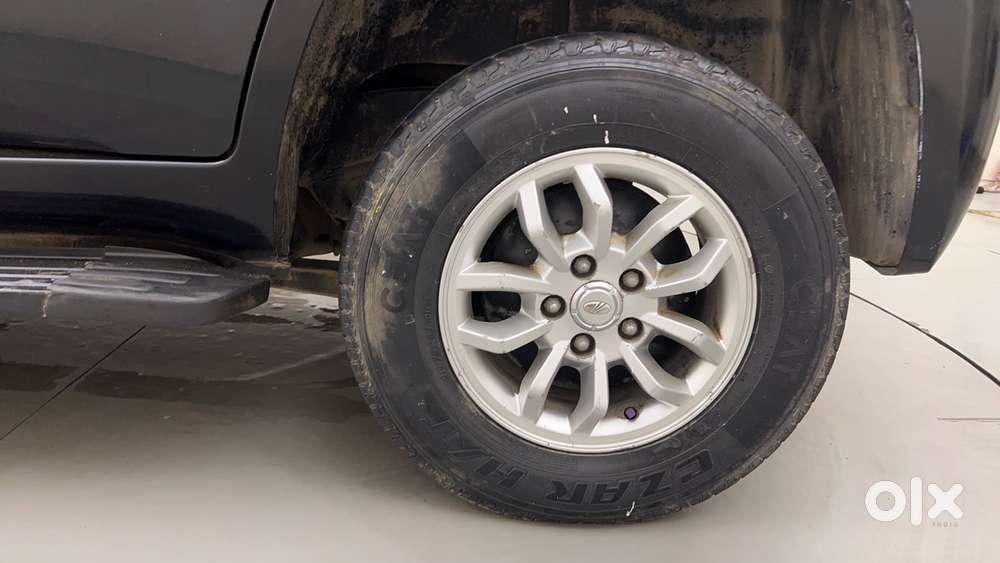 Mahindra Tuv 300 Mhawk100 T8, 2016, Diesel