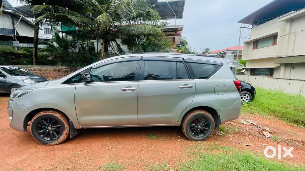Toyota Innova Crysta Diesel 2016