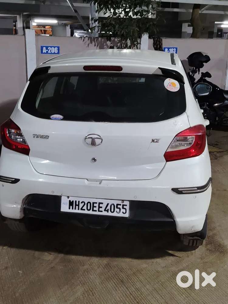 एक हाती खाजगी वाप्रत असून आताच इंजिनचे काम केले असून डॉ. ची गाडी आहे