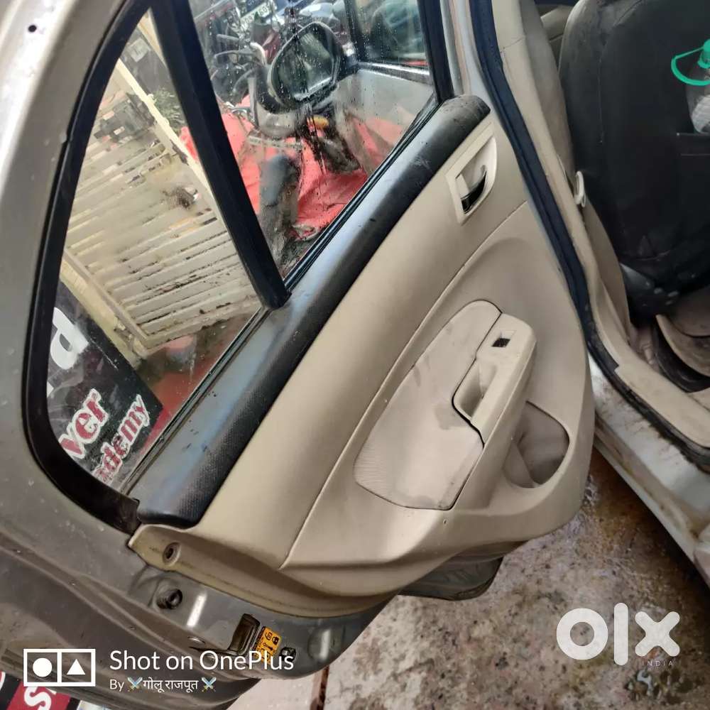Maruti Suzuki Dzire 2012
