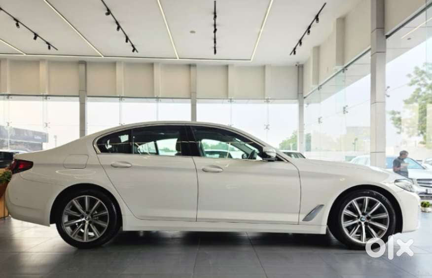 Bmw 5 Series 2.0 520d Luxury Line, 2022, Diesel