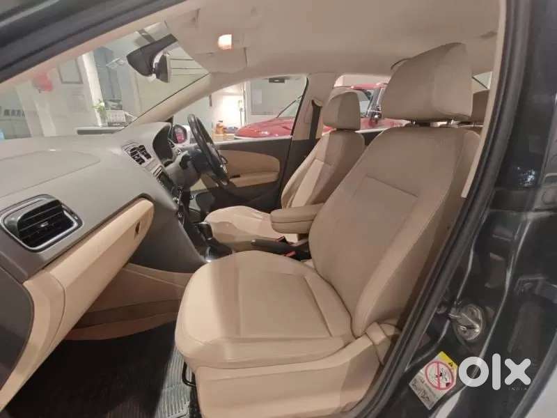 Volkswagen Vento 1.2 Tsi Highline At, 2016, Petrol