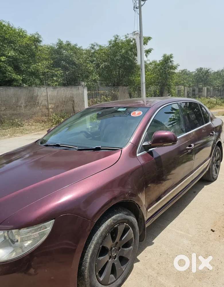 Skoda Superb Petrol 2010 Car