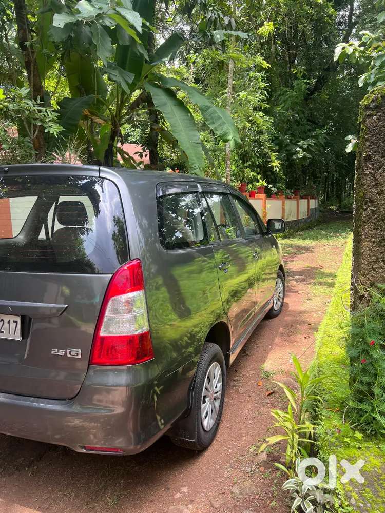 Toyota Innova Diesel 2012