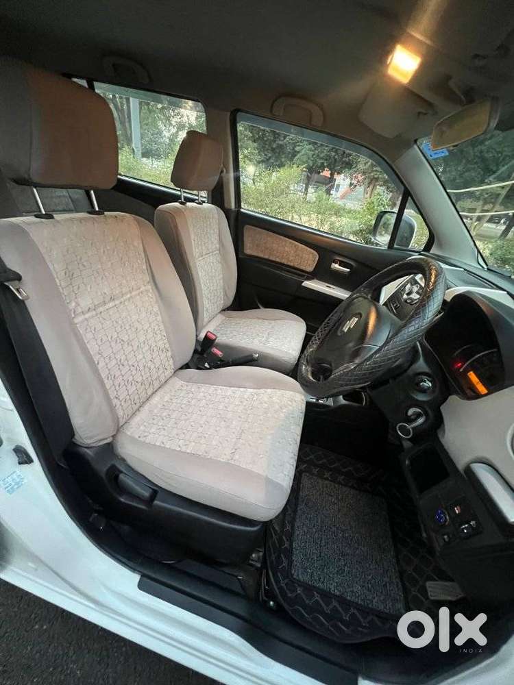 Maruti Suzuki Wagon R 1.0 Vxi Plus (o) Amt, 2016, Cng & Hybrids