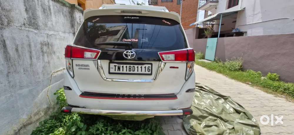 Toyota Innova Crysta 2023