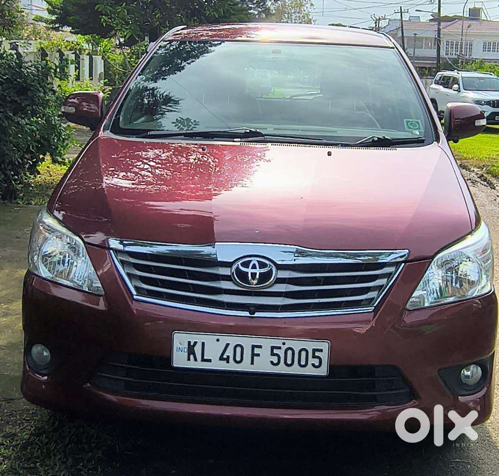 Toyota Innova [ ] 2.5 V Diesel 7 Str, 2012, Diesel