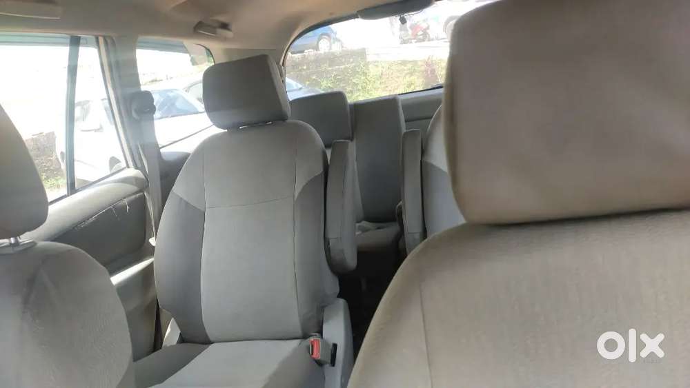 Toyota Innova 2015 Diesel 127000 Km Driven