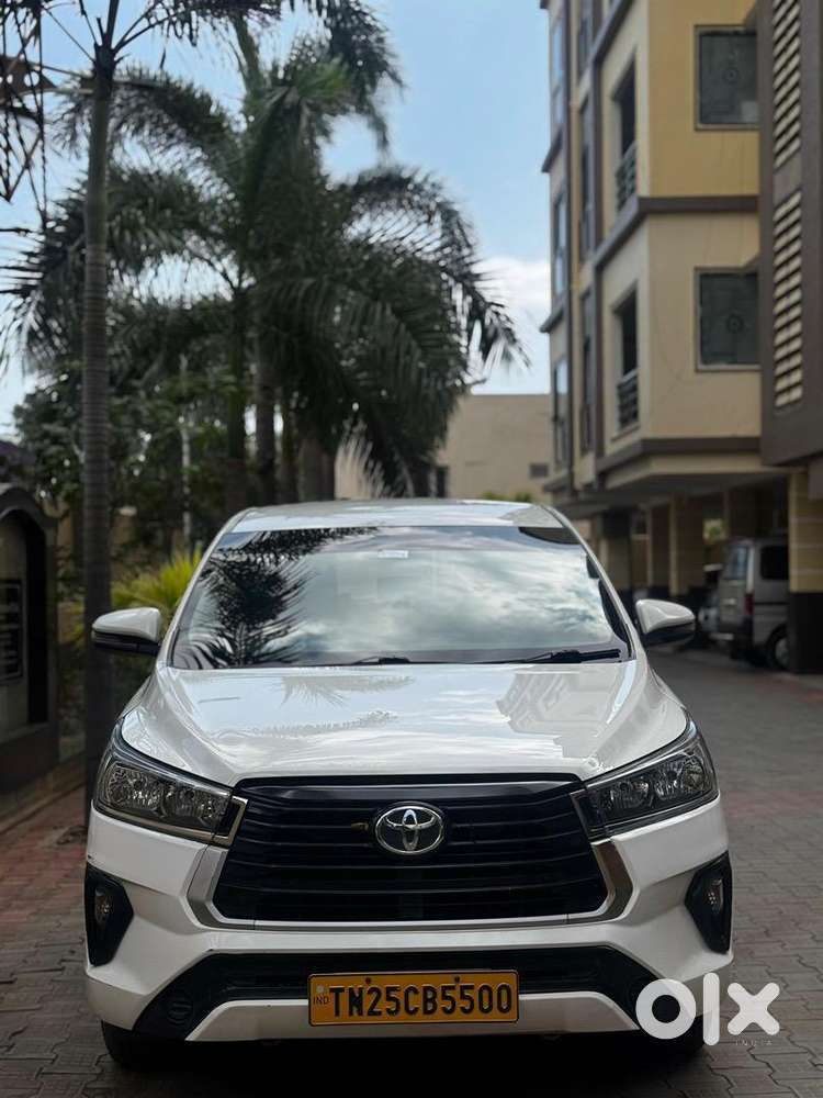 Toyota Innova Crysta 2022 Diesel 122000 Km Driven