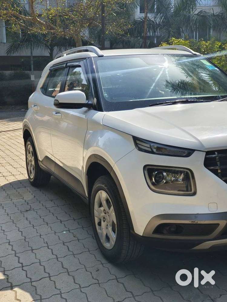 Hyundai Venue S Plus Mt 1.2 Kappa, 2021, Petrol