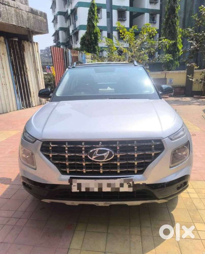 Hyundai Venue 2020 Petrol Well Maintained