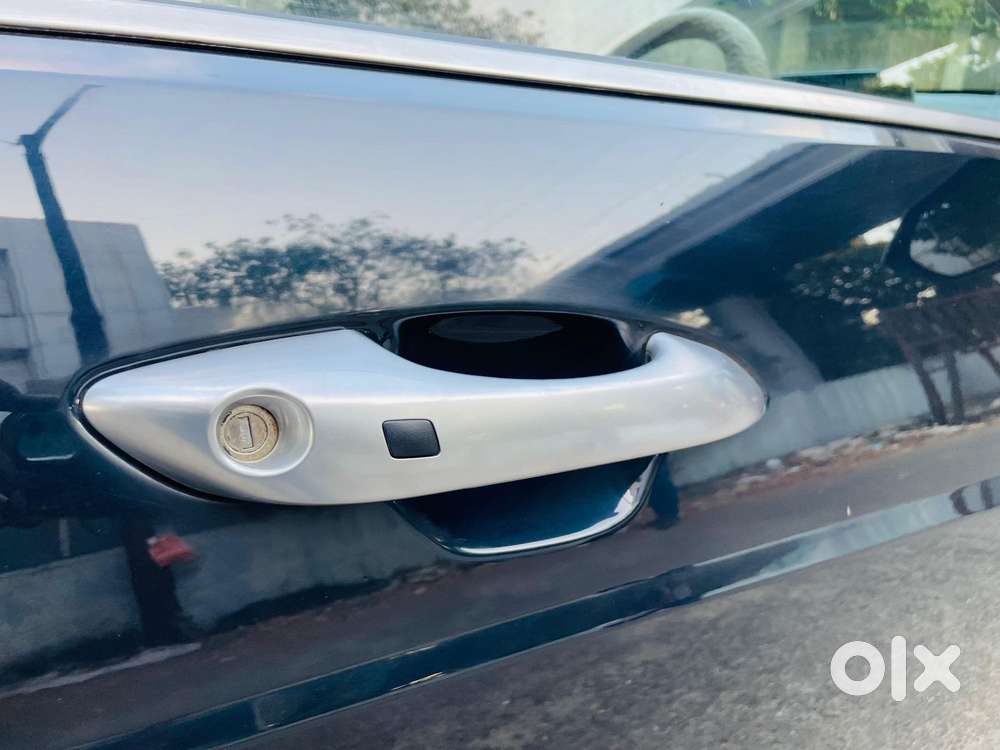 Hyundai Verna 1.5 Sx Ivt, 2023, Petrol