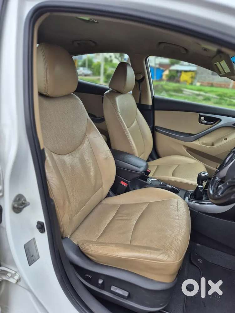 Hyundai New Elantra 2012