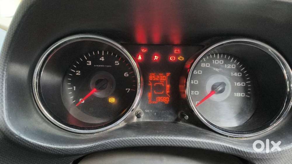 Mahindra Tuv 300 Mhawk100 T8, 2015, Diesel