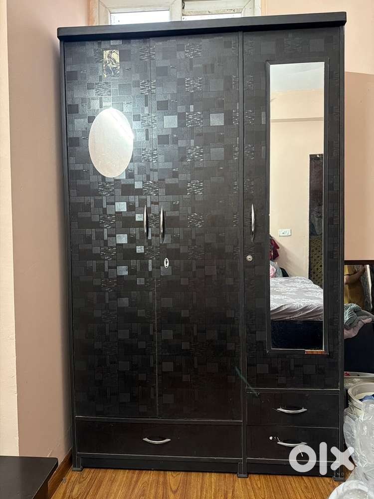 3 door cupboard, 6 months old