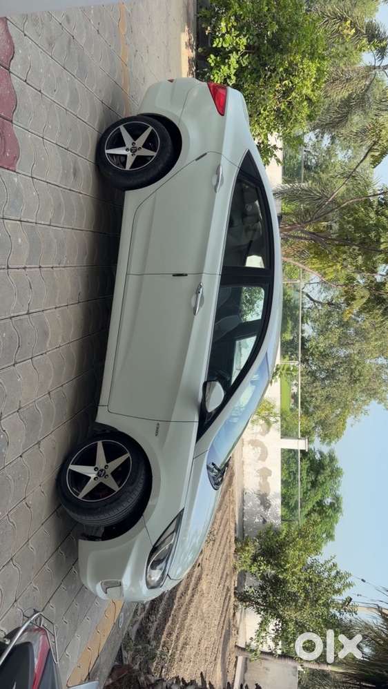 2012 Hyundai Verna 1.6