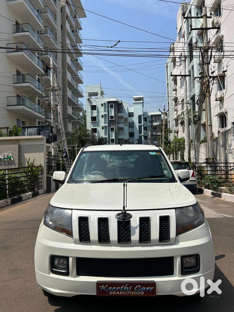 Mahindra Tuv 300 T10, 2018, Diesel