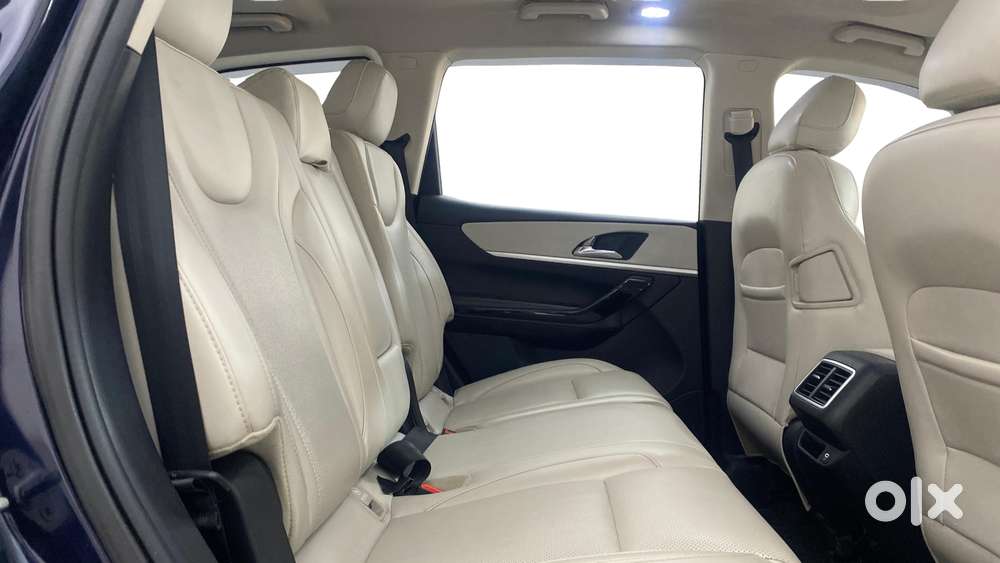 Mahindra Xuv700 2.2 Ax 7 Diesel Mt Str, 2022, Diesel