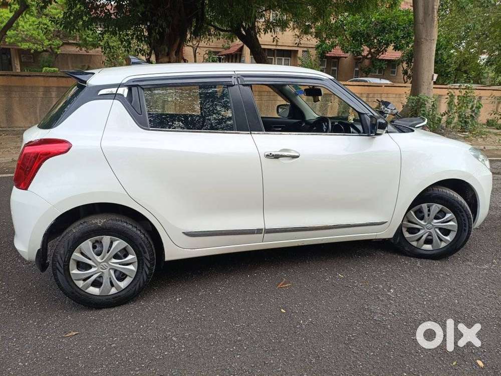 Maruti Suzuki Swift, 2023, Petrol