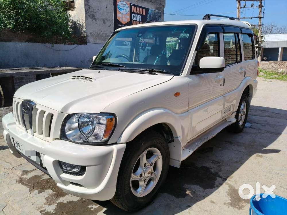Mahindra Diesel Car 2011