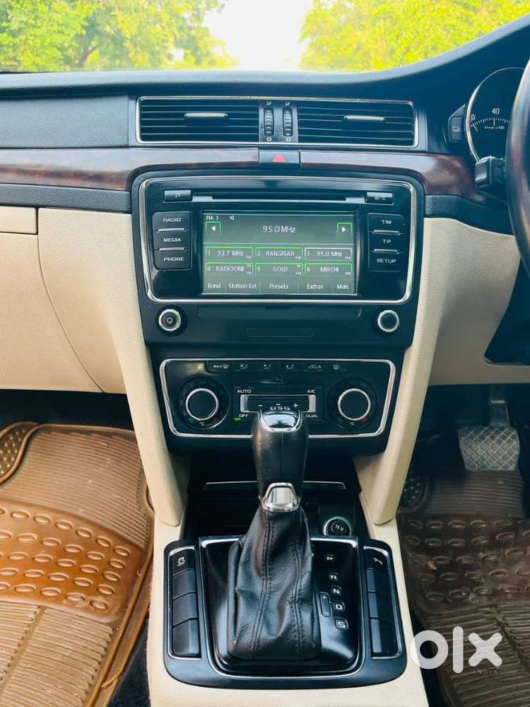 Skoda Superb Elegance 1.8 Tsi At, 2015, Petrol