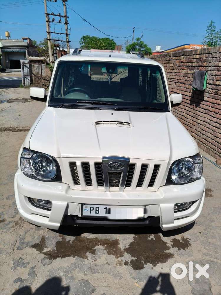 Mahindra Diesel Car 2011