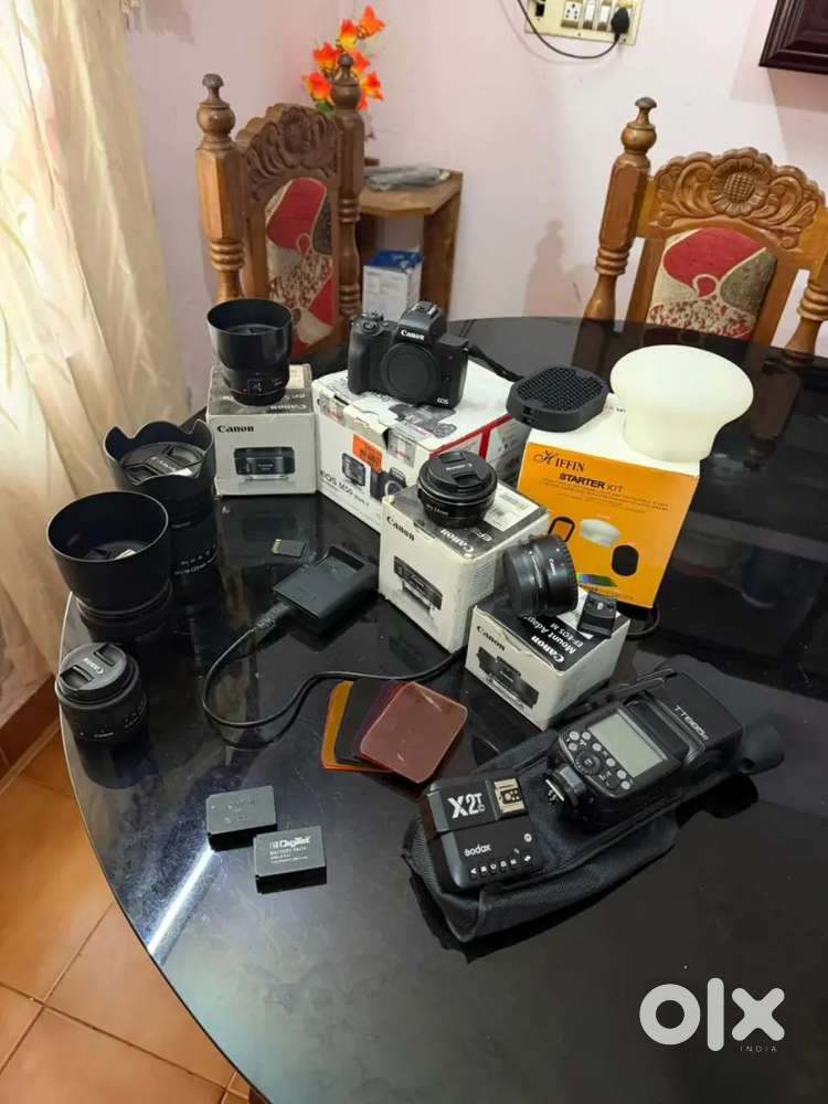 Canon m50 mark 2 with whole photography kit