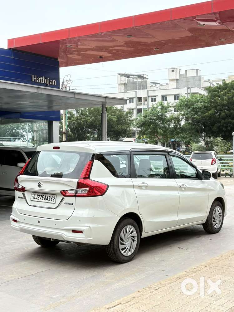Maruti Suzuki Ertiga 1.5 Vxi, 2022, Petrol