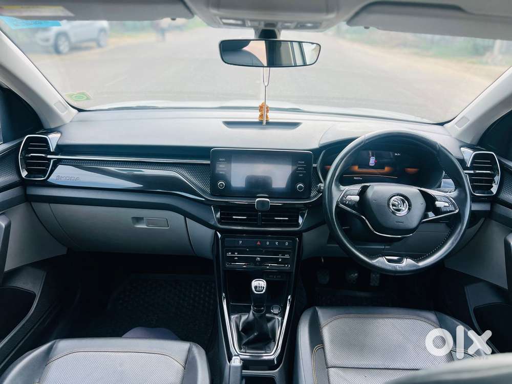 Skoda Kushaq 1.0 Tsi Style, 2023, Petrol