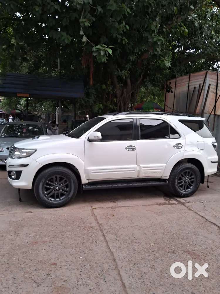 Toyota Fortuner 2016 Showroom Condition