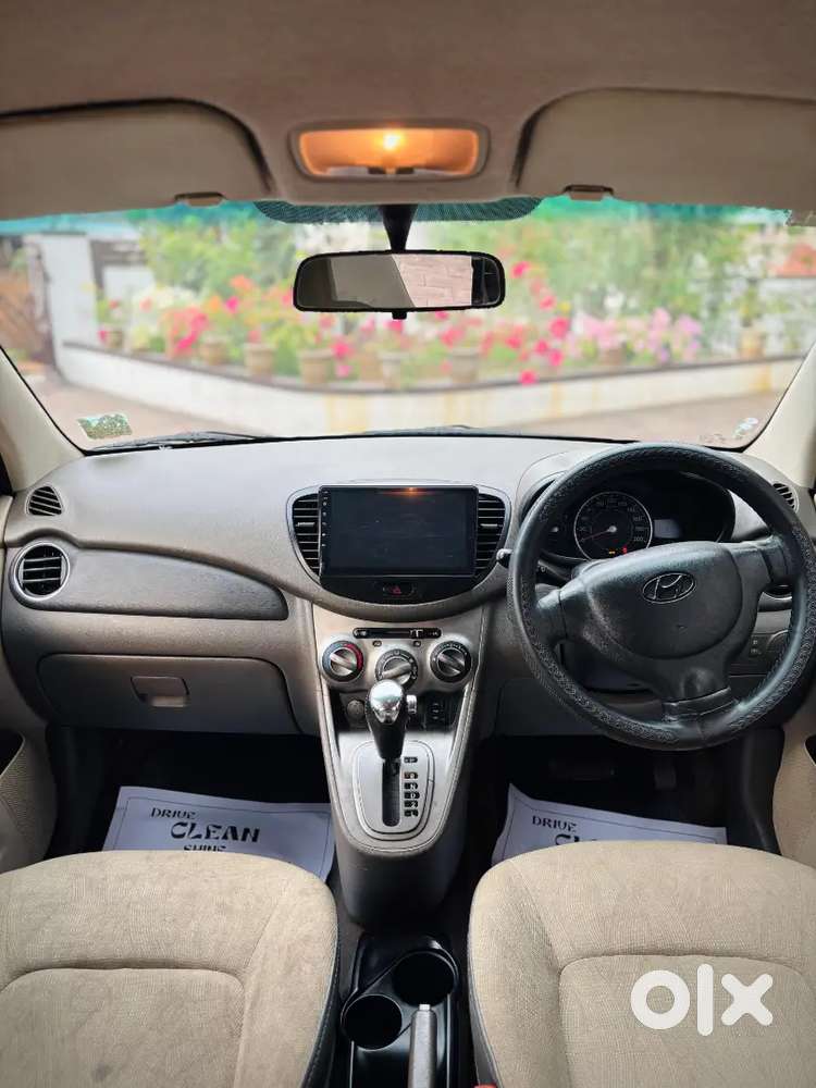 Hyundai I10 2011 Cng & Petrol Well Maintained