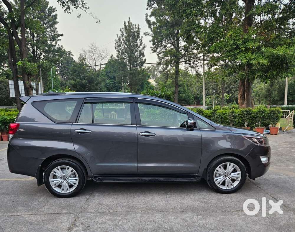 Toyota Innova Crysta 2.8z Automatic, 2020, Diesel