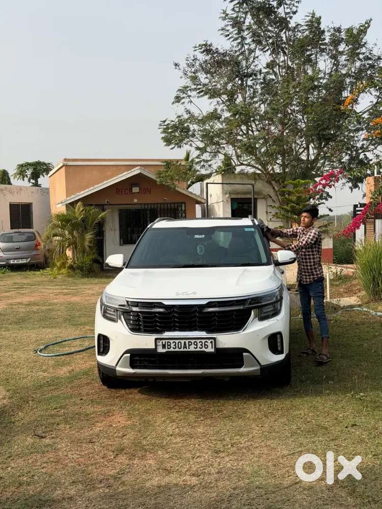 Kia Seltos Petrol Manual 2024 Year , Panaramic Sunroof