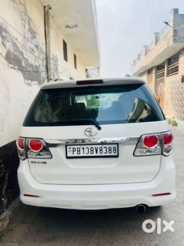 Toyota Fortuner Diesel 14
