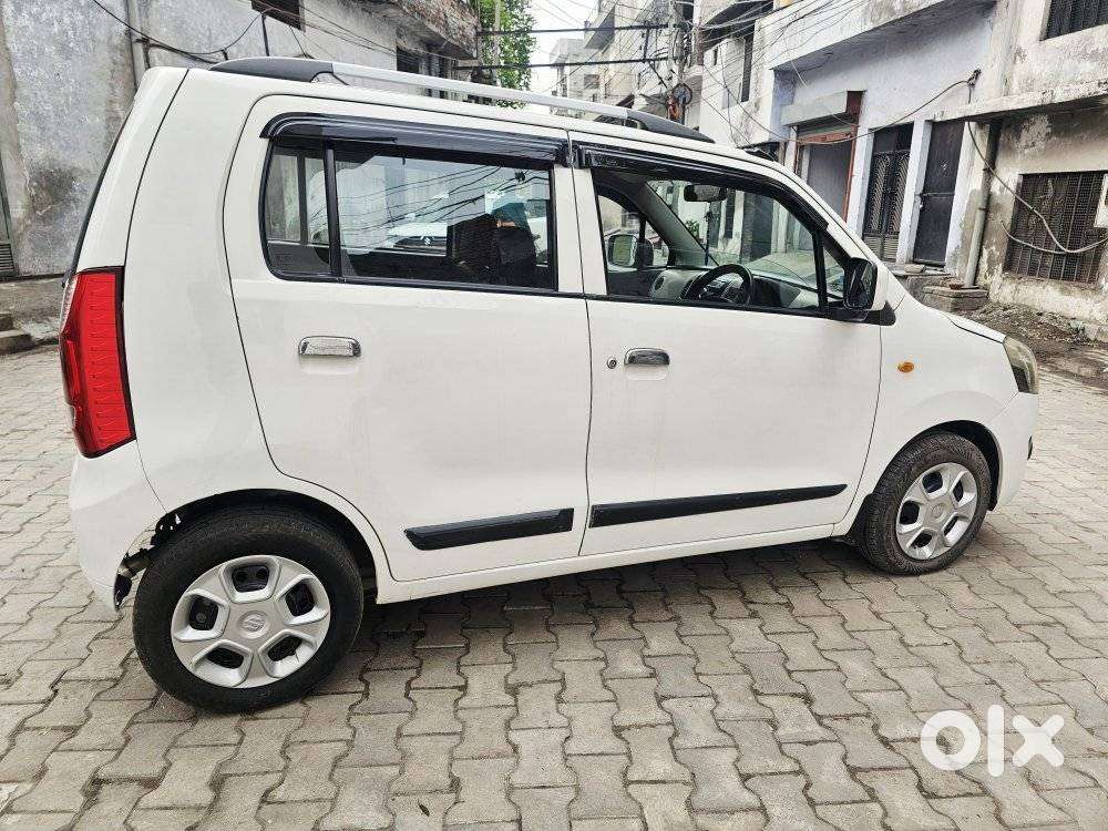 Maruti Suzuki Wagon R Vxi, 2015, Petrol