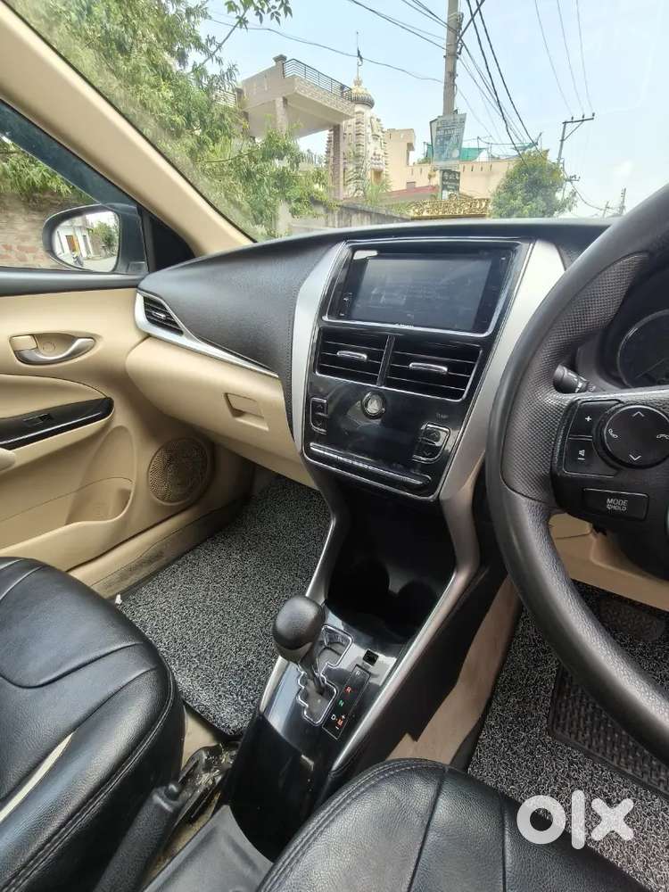 Toyota Yaris 1.5 V 2020 Full Top Model Cvt Automatic Car