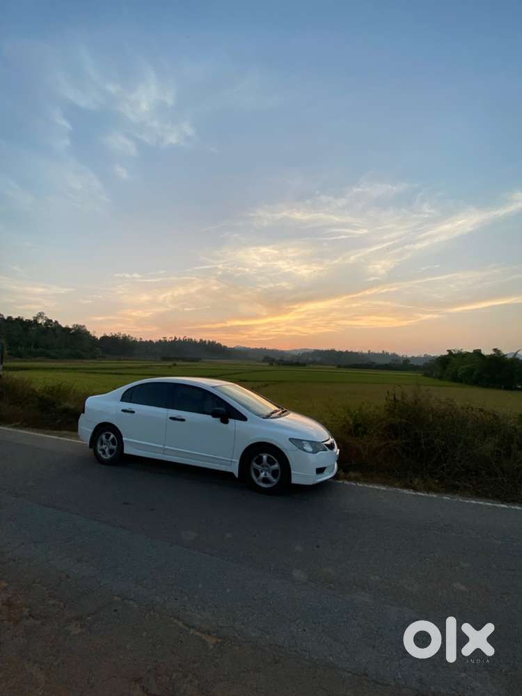 Honda Civic Petrol Mt 2010