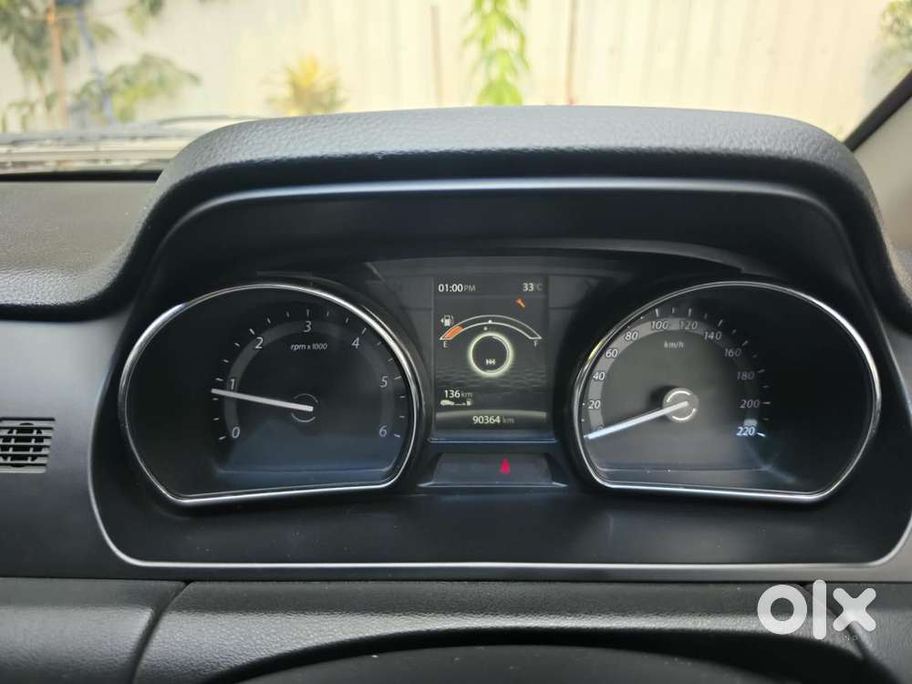 Tata Hexa 2.2 Xe 4x2 7 Str, 2017, Diesel