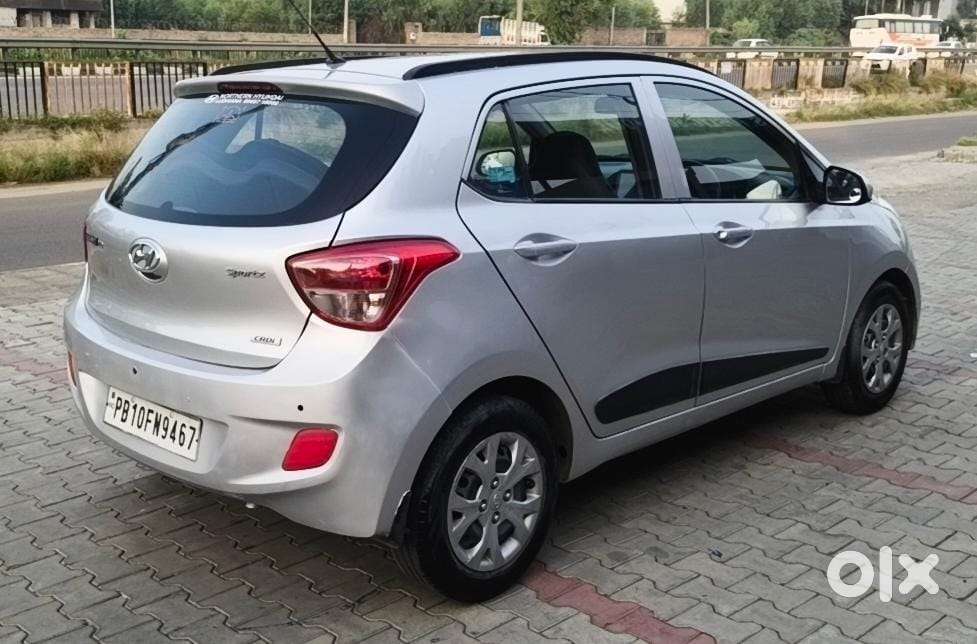 Hyundai Grand I10 1.2 Crdi Sportz Dual Tone, 2015, Diesel