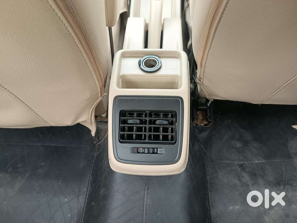 Maruti Suzuki Dzire 1.2 Vxi Amt, 2019, Petrol