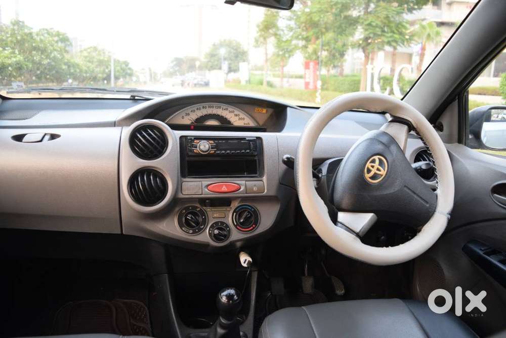 Toyota Etios Eh-gs Serene Bluish Silver