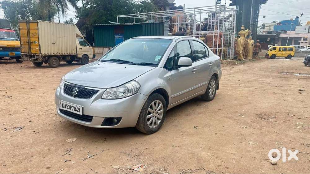 Maruti Suzuki Sx4 Zxi, 2012, Petrol