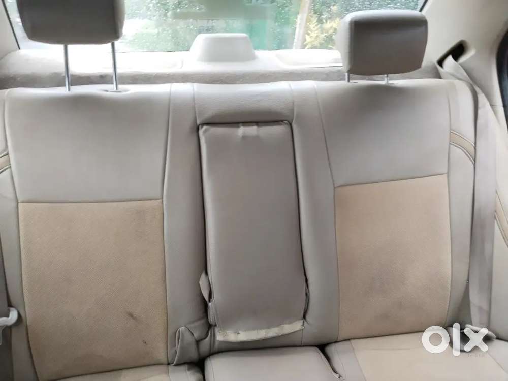 Maruti Suzuki Dzire 1.2 Vxi 11