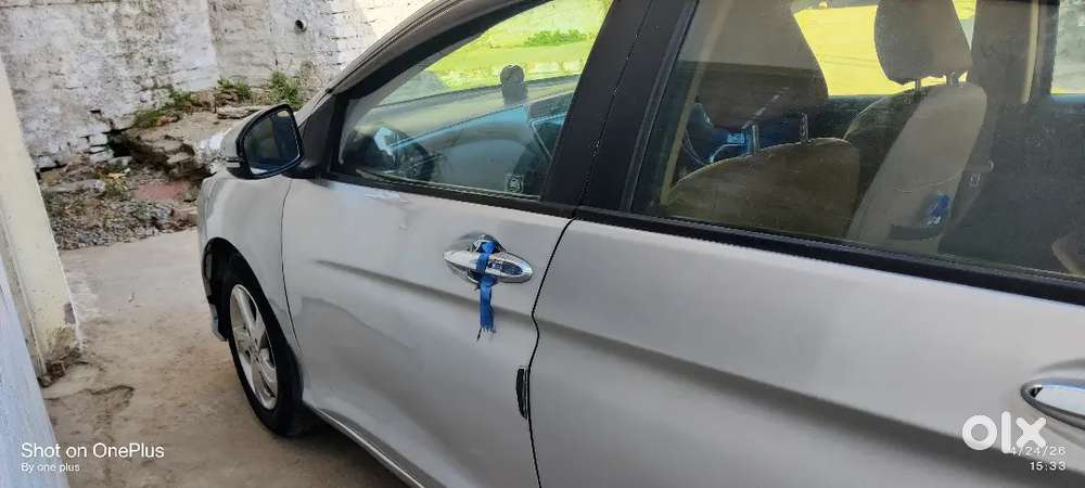 Honda City 2014 Diesel 76000 Km Driven With Sunroof