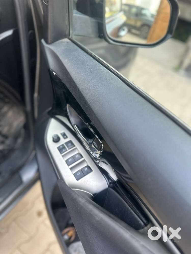 Toyota Innova Crysta 2016 Z Manual