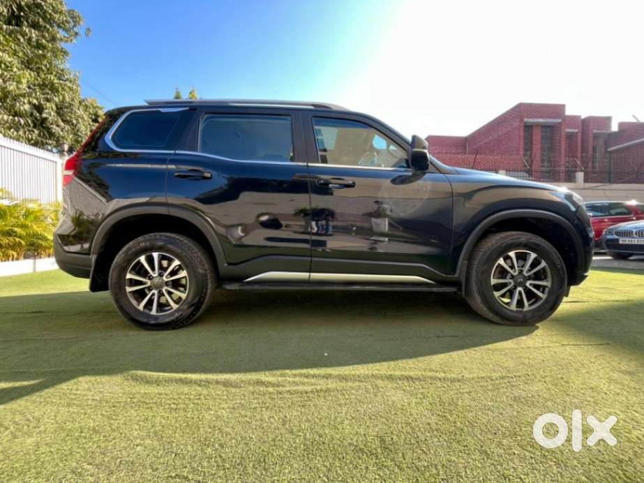 Mahindra Scorpio N Z8 Petrol Mt 7 Str, 2024, Petrol